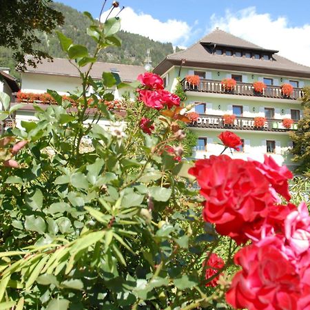 Hotel B&B Gasthof Zur Linde 리오디푸스테리아 외부 사진