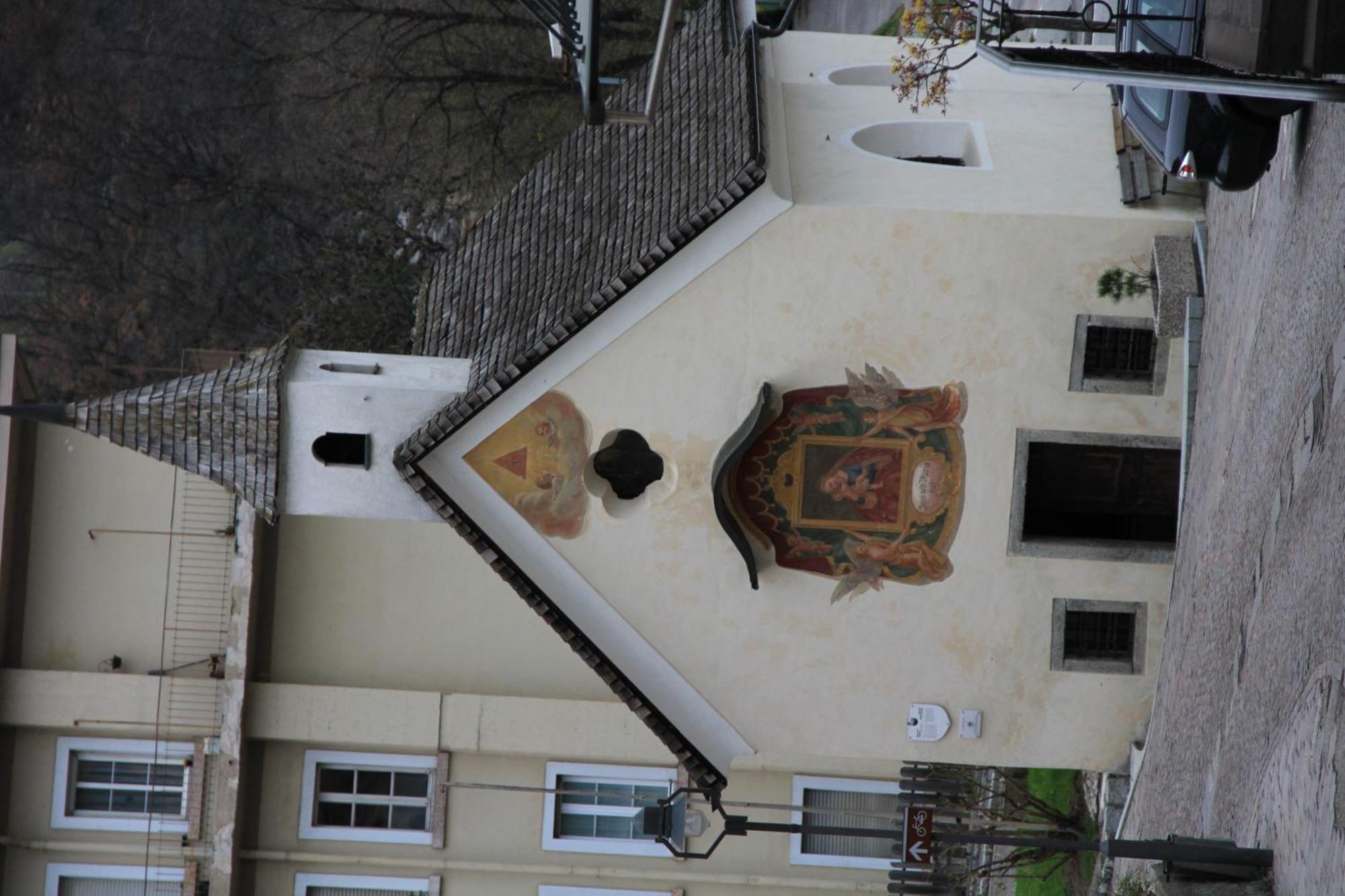 Hotel B&B Gasthof Zur Linde 리오디푸스테리아 외부 사진