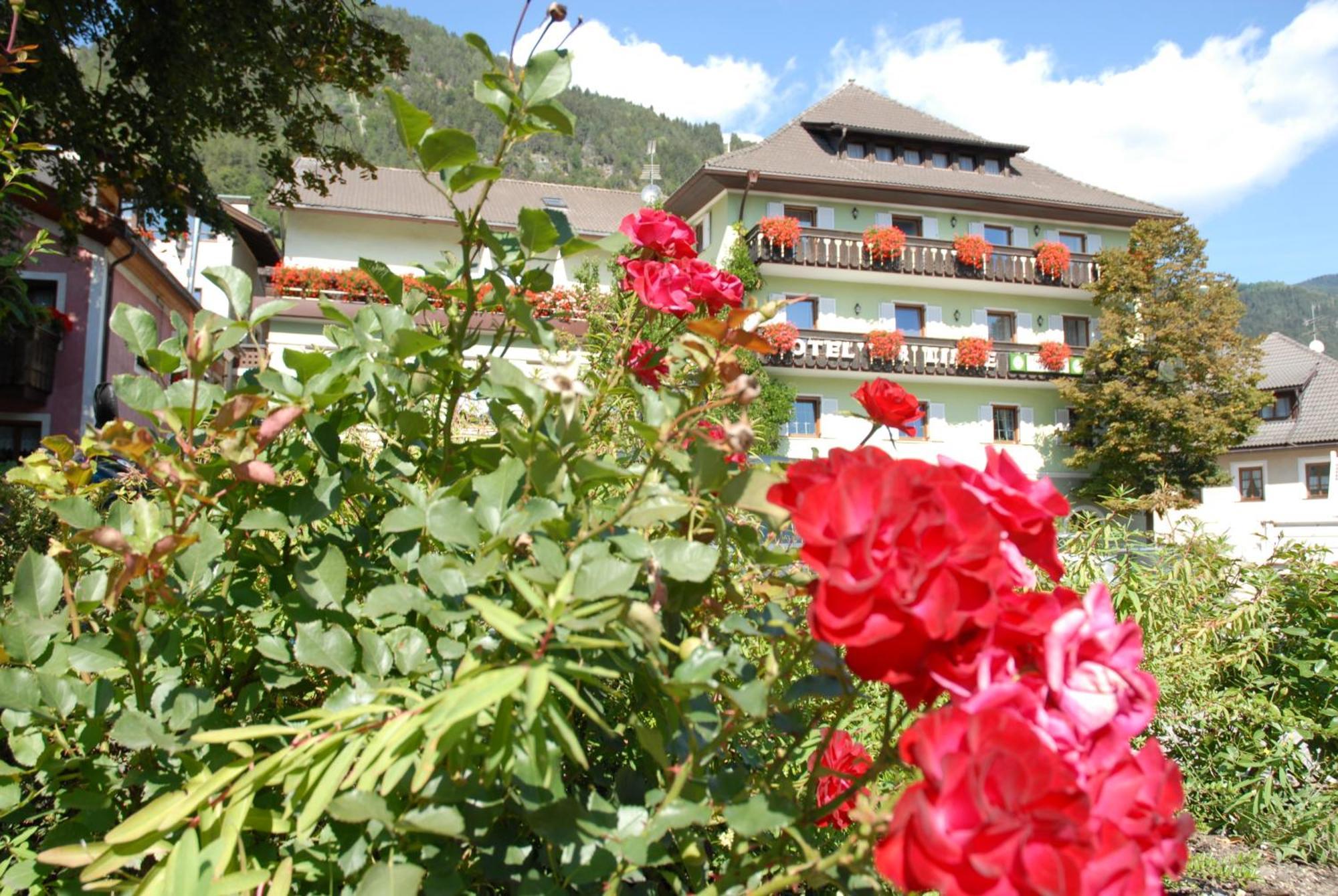 Hotel B&B Gasthof Zur Linde 리오디푸스테리아 외부 사진